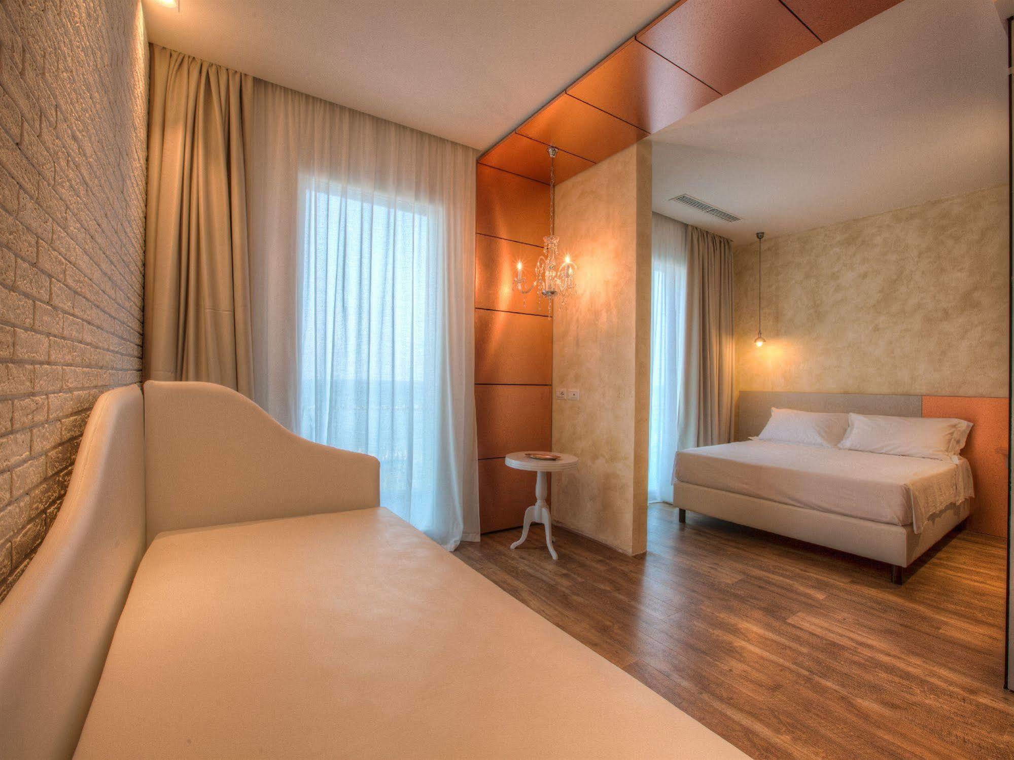 Bell Suite Hotel Bellaria-Igea Marina Buitenkant foto